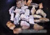 大蒜炆鱼的做法 步骤6