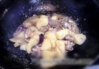 咖喱土豆鸡的做法 步骤8