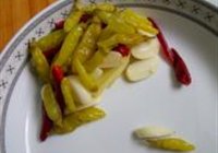 尖椒熘肥肠的做法 步骤3