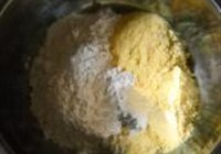 贴饼子熬小鱼的做法 步骤3
