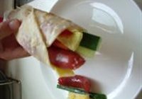 香肠鸡蛋卷饼的做法 步骤15