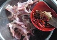 卤兔排的做法 步骤1