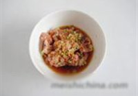 甜椒酿牛肉的做法 步骤3