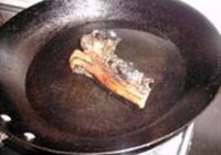 莴笋炒腊肉的做法 步骤2
