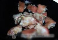 麻辣香蹄炖黄豆的做法 步骤5
