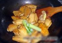 可乐鸡翅的做法 步骤4