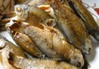 贴饼子熬小鱼的做法 步骤8