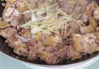 木耳砂锅鸡的做法 步骤7