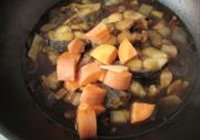 五花肉烧鲅鱼的做法 步骤9