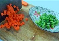 三色虾仁的做法 步骤4