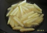 土豆炝炒牙签肉的做法 步骤4