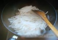 萝卜虾仁的做法 步骤5