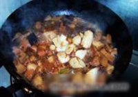 红烧肉炖山药的做法 步骤11