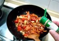 辣炒菊花肠的做法 步骤8