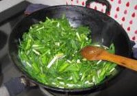 韭菜煎蛋的做法 步骤7