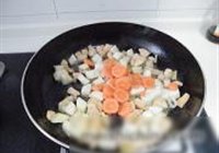 五彩山药鸡丁的做法 步骤10