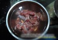 排骨炖土豆的做法 步骤1