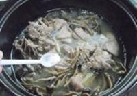茶菇番鸭煲的做法 步骤9