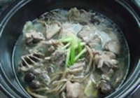 茶菇番鸭煲的做法 步骤10