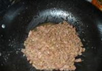 孜然大蒜炒牛肉的做法 步骤4