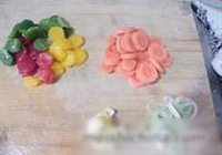 五彩山药鸡丁的做法 步骤4