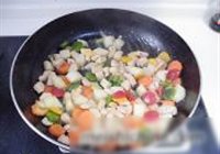 五彩山药鸡丁的做法 步骤12