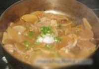 肉片烧萝卜的做法 步骤6