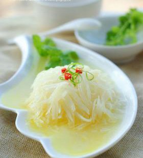 鸡汁萝卜丝
