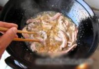 杭椒牛柳的做法 步骤17