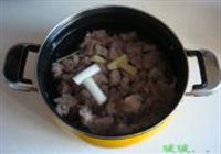 蔬菜牛肉汤的做法 步骤2
