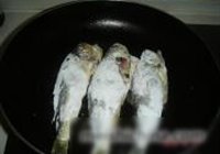 煎小黄鱼的做法 步骤3