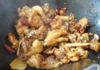 毛豆烧鸡的做法 步骤5