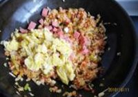 杂蔬辣炒饭的做法 步骤7