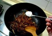 干煸牛肉丝的做法 步骤11