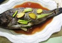 葱油鱼的做法 步骤2