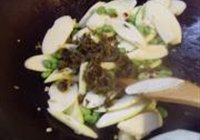 茭白毛豆倒篤菜的做法 步骤5