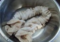 辣子肥肠的做法 步骤2
