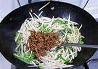 茭白炒肉丝的做法 步骤8