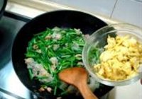 海米炒三鲜的做法 步骤6