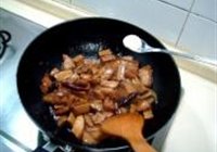 肉焖杏鲍菇的做法 步骤8