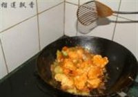 溜虾段的做法 步骤13