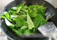 玫瑰腐乳炒雍菜的做法 步骤5