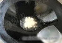 玫瑰腐乳炒雍菜的做法 步骤4