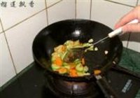 溜虾段的做法 步骤11