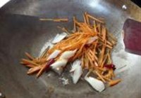 雪菜炒毛肚的做法 步骤9
