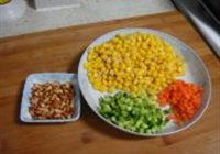 松仁玉米的做法 步骤1