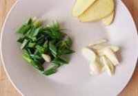 排骨萝卜丝的做法 步骤3