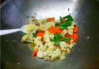 炒杂蔬菜的做法 步骤9