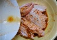 香辣烤鸡翅中的做法 步骤5