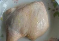蜜汁烤鸭腿的做法 步骤1